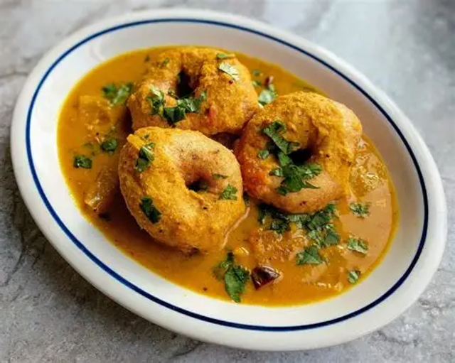 Sambar Medhu Vadai (2 Pieces).
