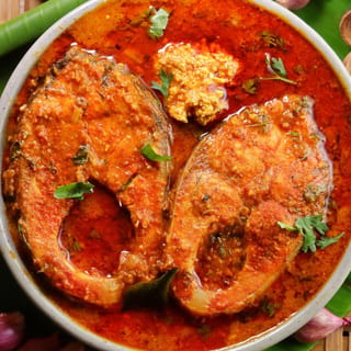 Idly with Fish Curry